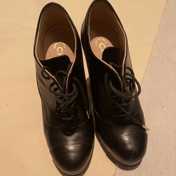 Chanel Black Leather Lace-Up Platform Shoes, Size 8 or Size 38 - Picture 1 of 8
